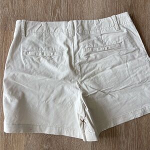 Banana Republic Women's white Bermuda shorts